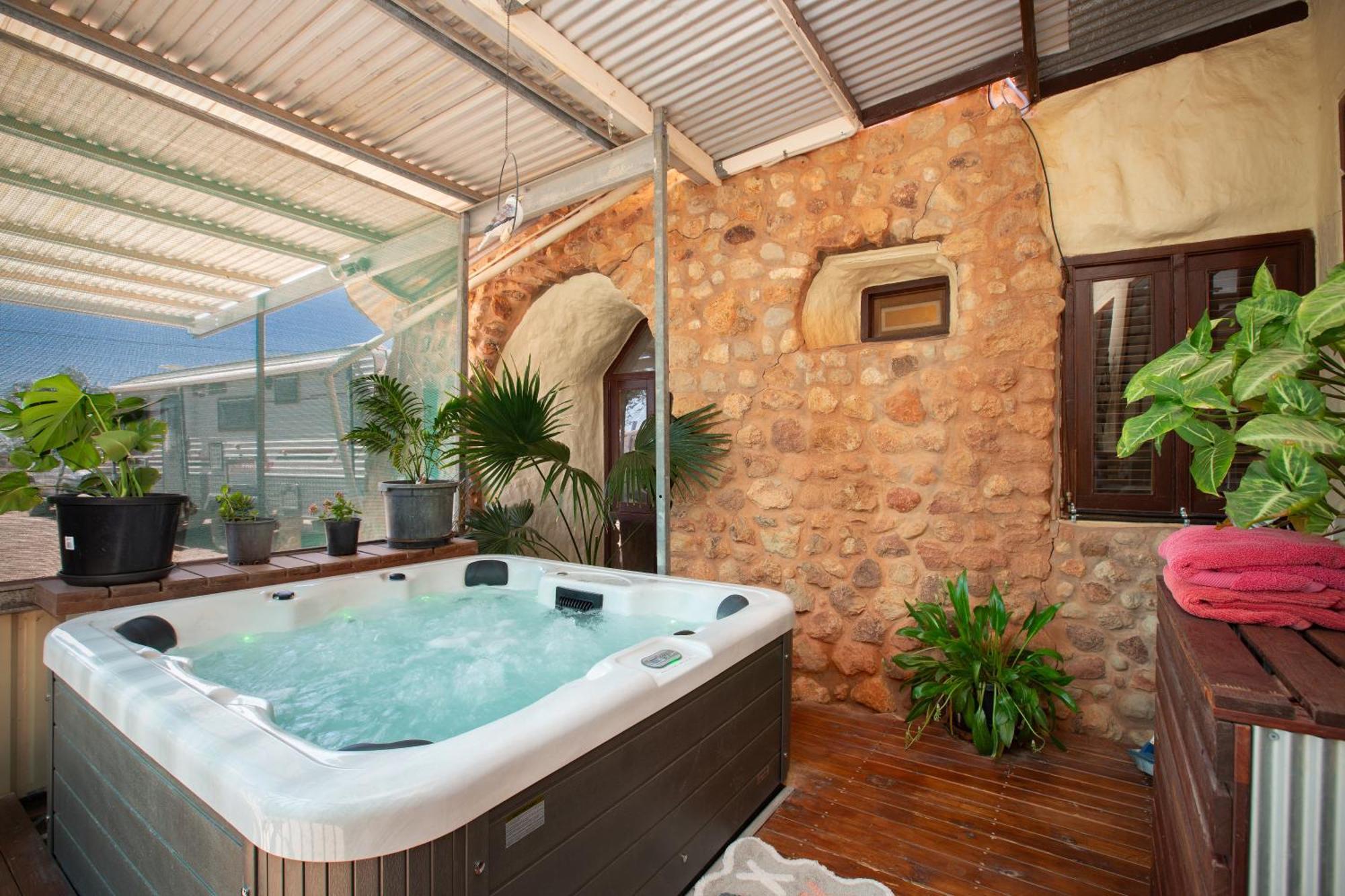 Dinky Di'S Dugout Villa Coober Pedy Exterior photo