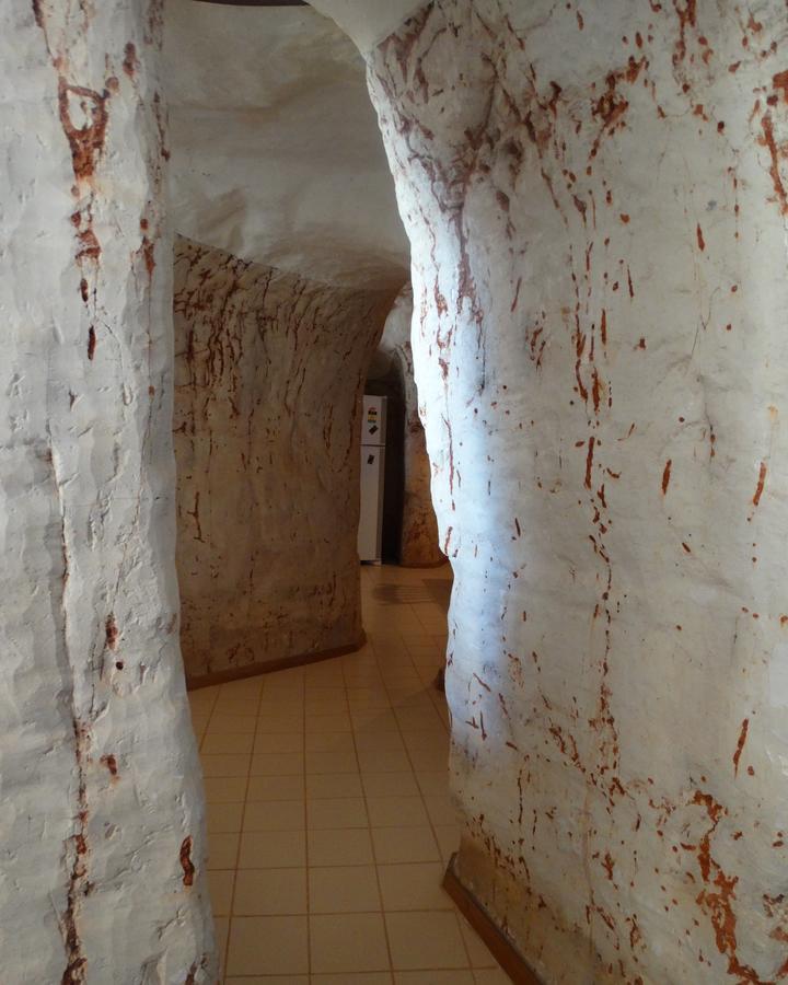 Dinky Di'S Dugout Villa Coober Pedy Exterior photo