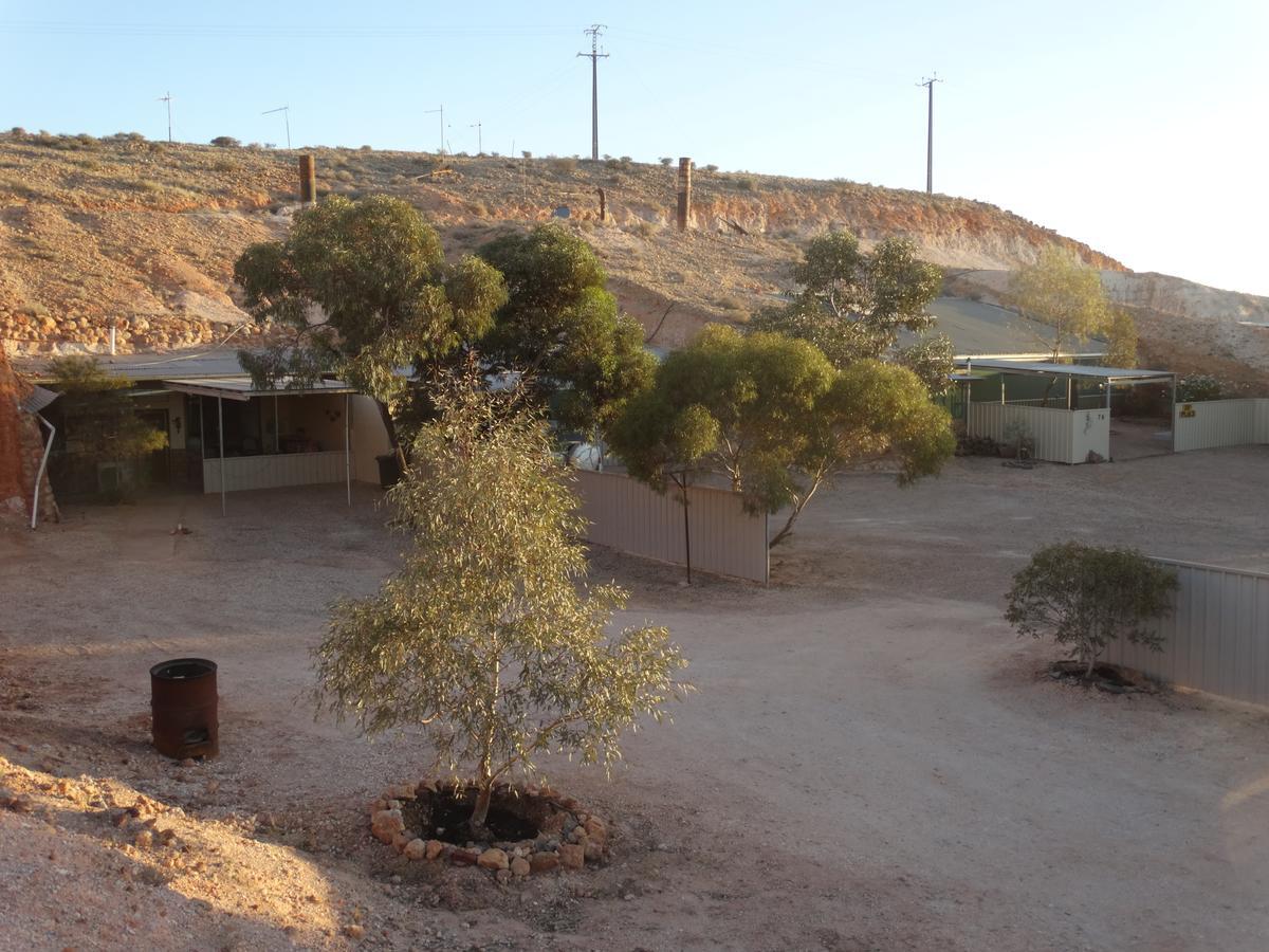 Dinky Di'S Dugout Villa Coober Pedy Exterior photo